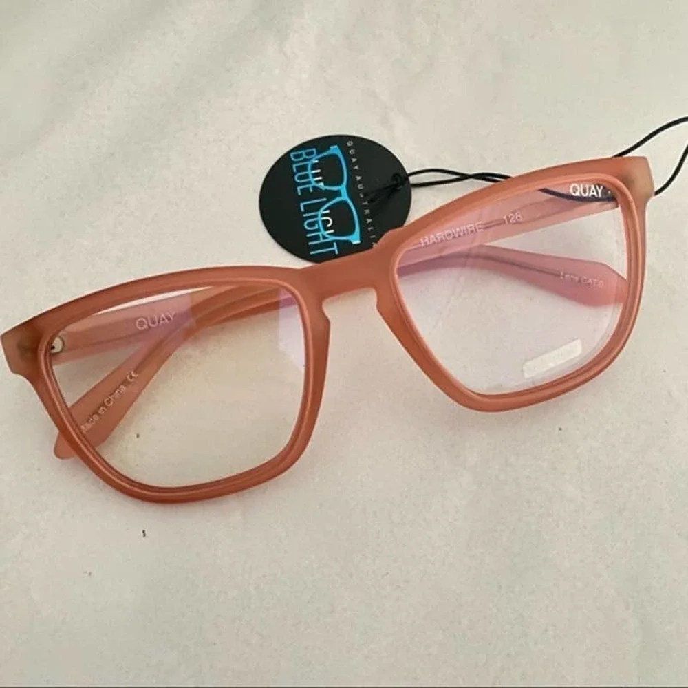 Quay Mini Hardwire Screen Blue Light Glasses Pink